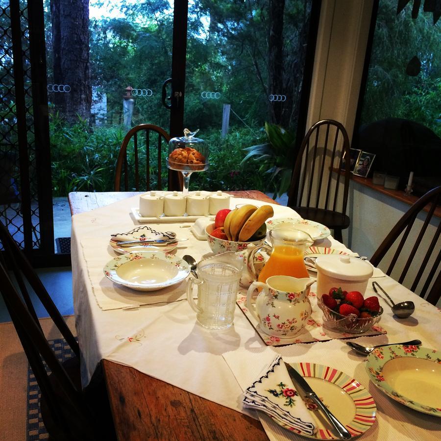 Whispering Pines Bed And Breakfast Collie 외부 사진